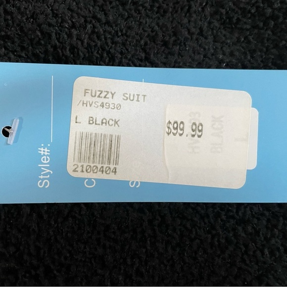 Fuzzy Black Crop Top - Size Large, Sleeveless, NWT, Hot & Delicious - Picture 4 of 7